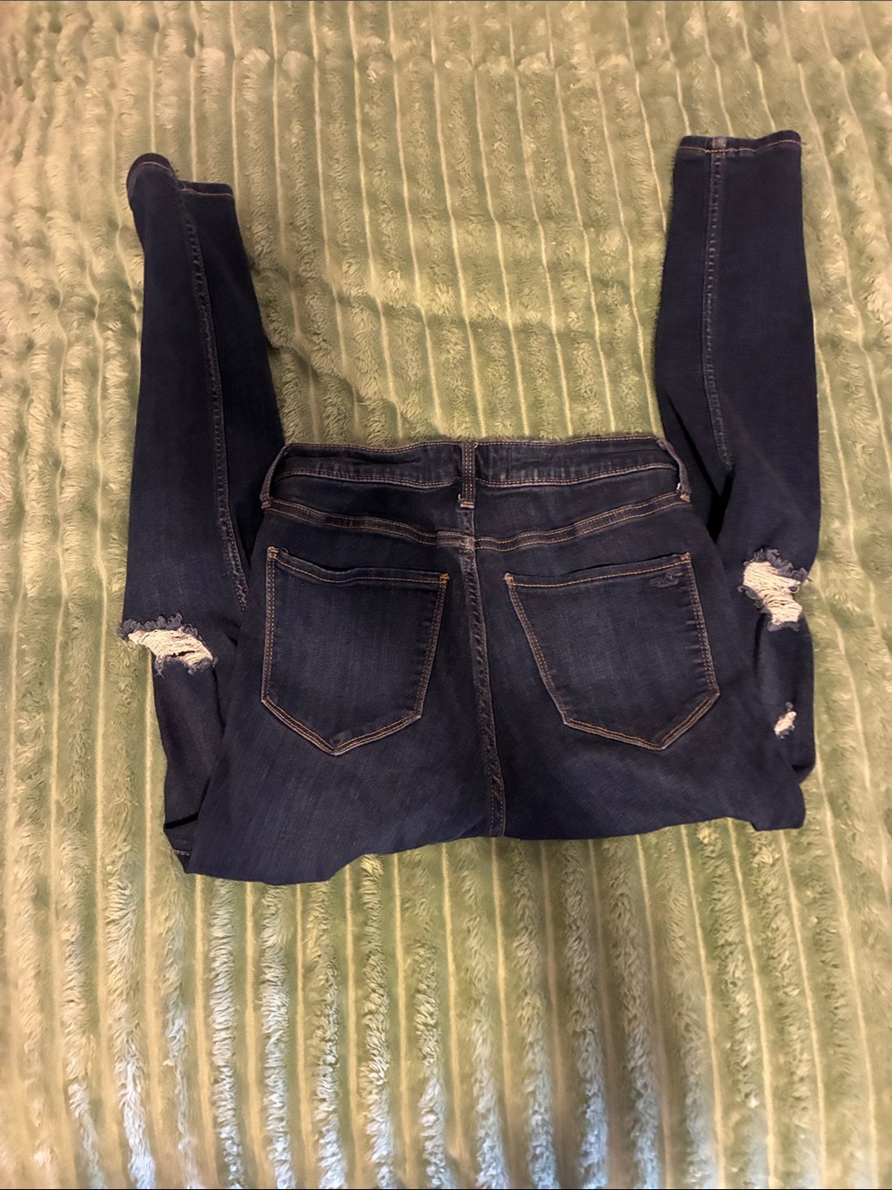 Hollister Dark Blue Women's Distressed Skinny Jeans - Picture 4 of 4